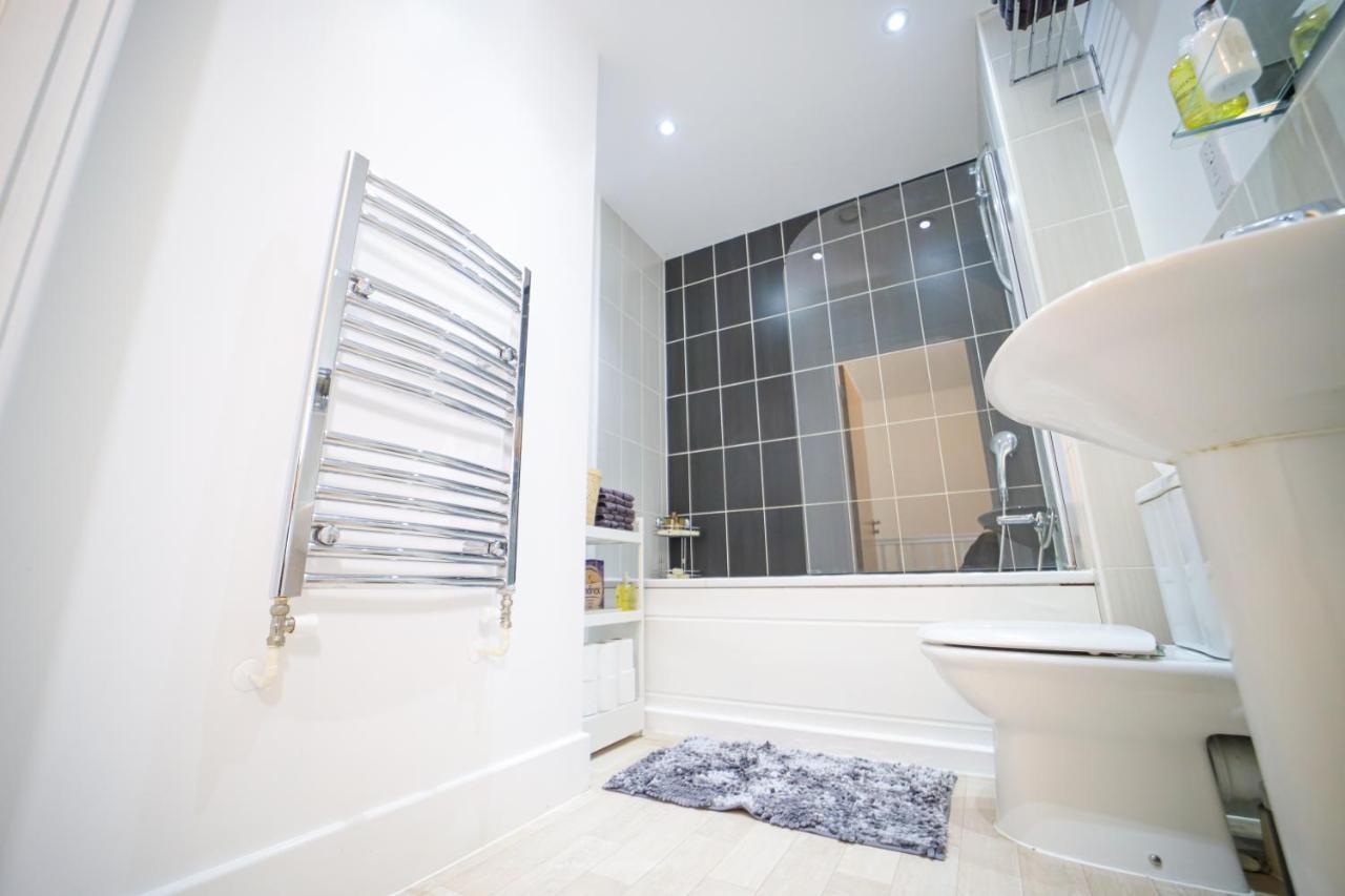 3 Bedroom House In Birmingham City Centre - Sleeps 6 Exteriör bild